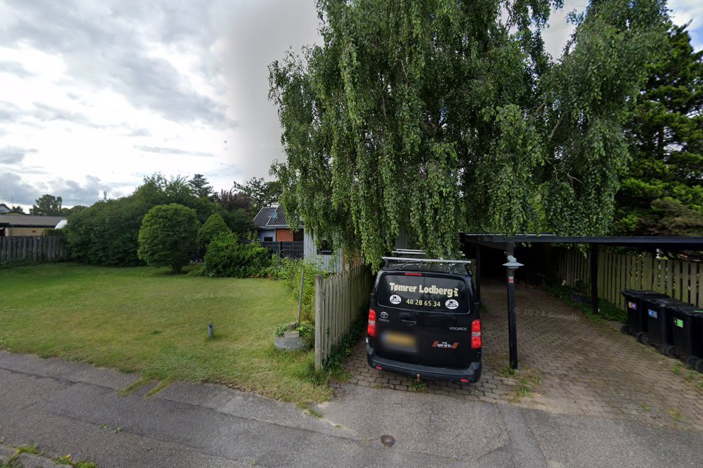 Atm Holding af 3/9 1998 A/S